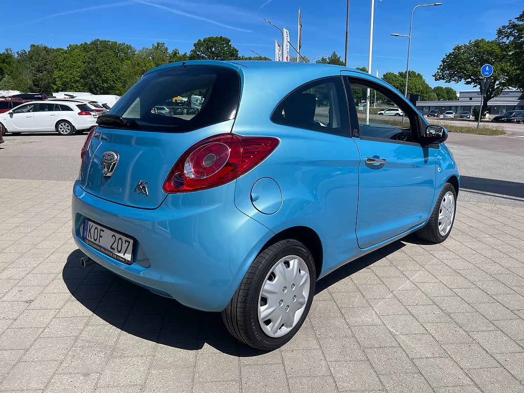 Ford Ka 1.2 Titanium 69 hk ENDAST 8692 mil