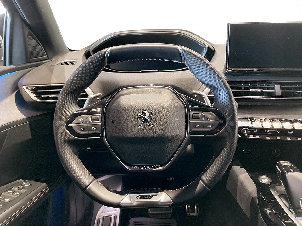 Bild på Peugeot 3008 GT 1.2 PT 130hk Aut - B-KAMERA, CARPLAY