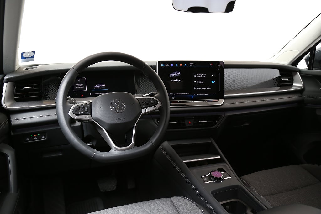 Volkswagen Tayron 1,5 eTSI Life EDT 7-Sits Värmare Drag VAT 2025