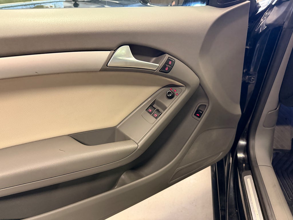 Audi A5 2011 - miniatyr 9