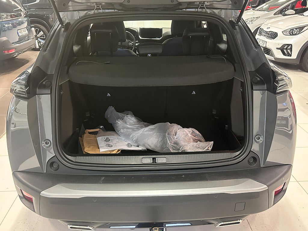 Peugeot 2008 Allure 1.2 PureTech 130hk Demo bil Euro 6 thumbnail