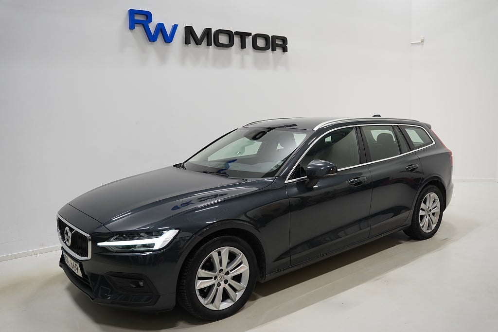 Volvo V60 D3 150hk Momentum D-värmare Drag VOC B-kamera Carplay
