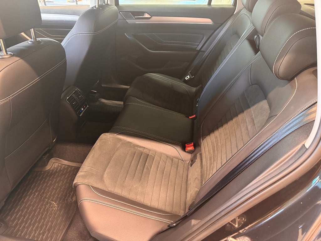 Volkswagen Passat 2022 - miniatyr 24