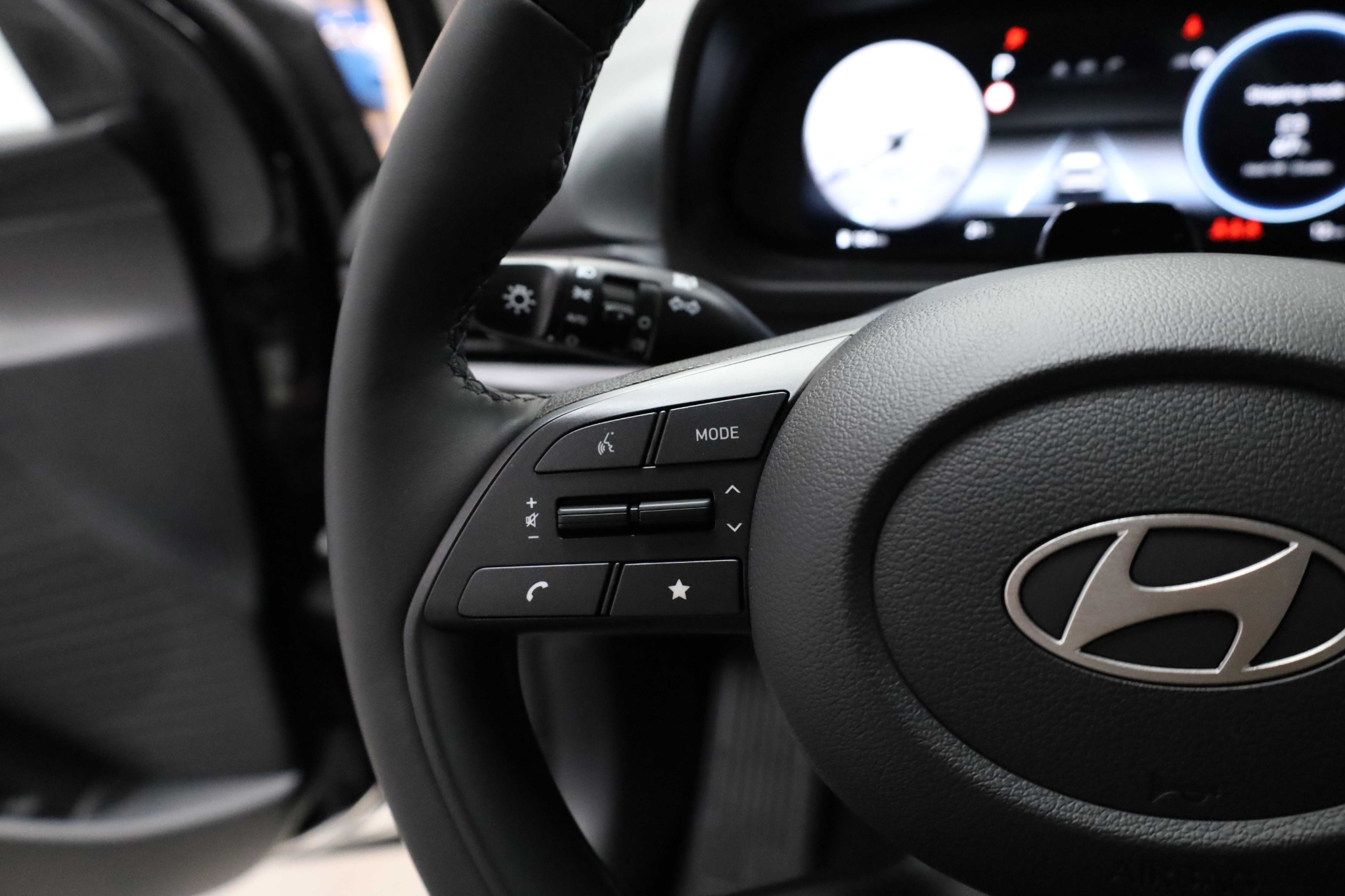 Hyundai i20 Essential 1.0 T-GDi Automat 2027, photo 3/10