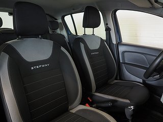 Kombi Dacia Sandero 12 av 24