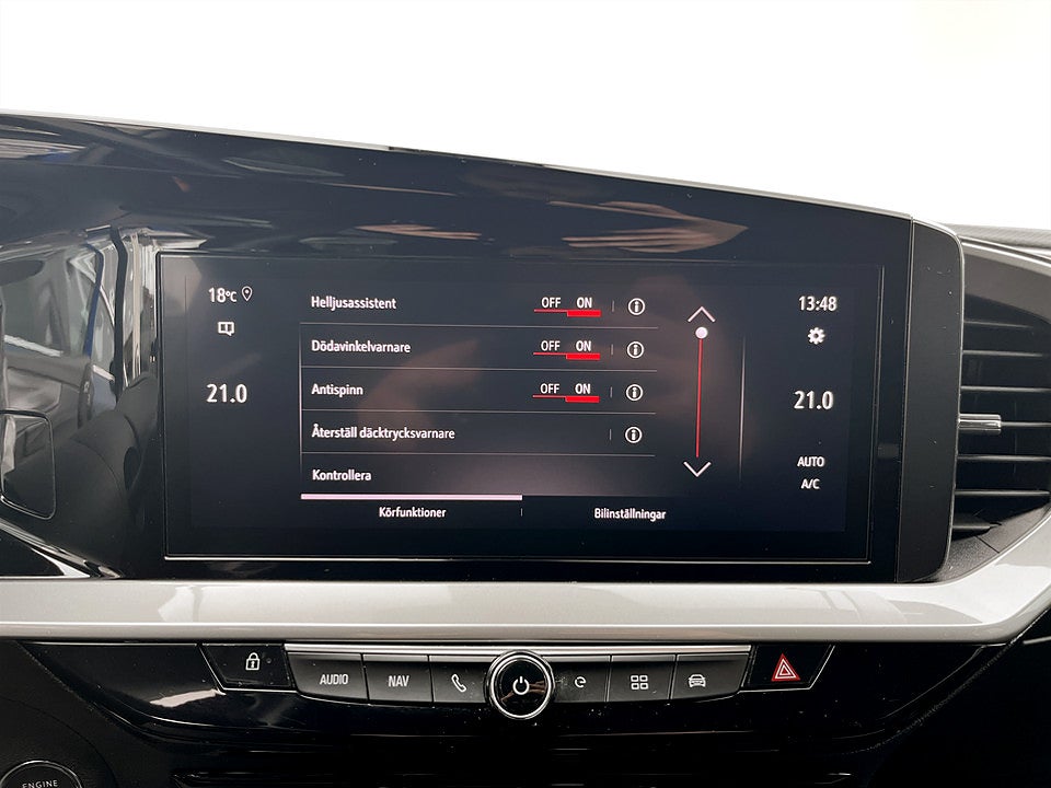 Bild på Opel Mokka-e Ultimate 50kWh 136hk Aut B-KAMERA CARPLAY 