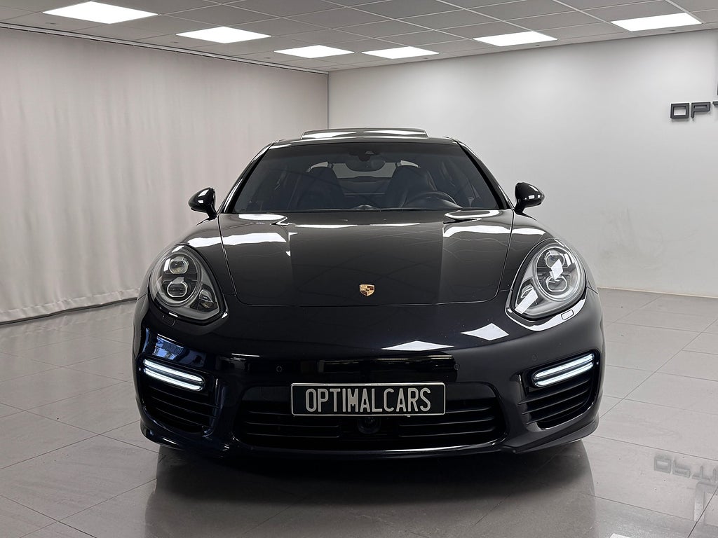 Porsche Panamera 4.8 V8 GTS PDK 4WD Lågmil 1-Ägare 440HK BOSE bild 14