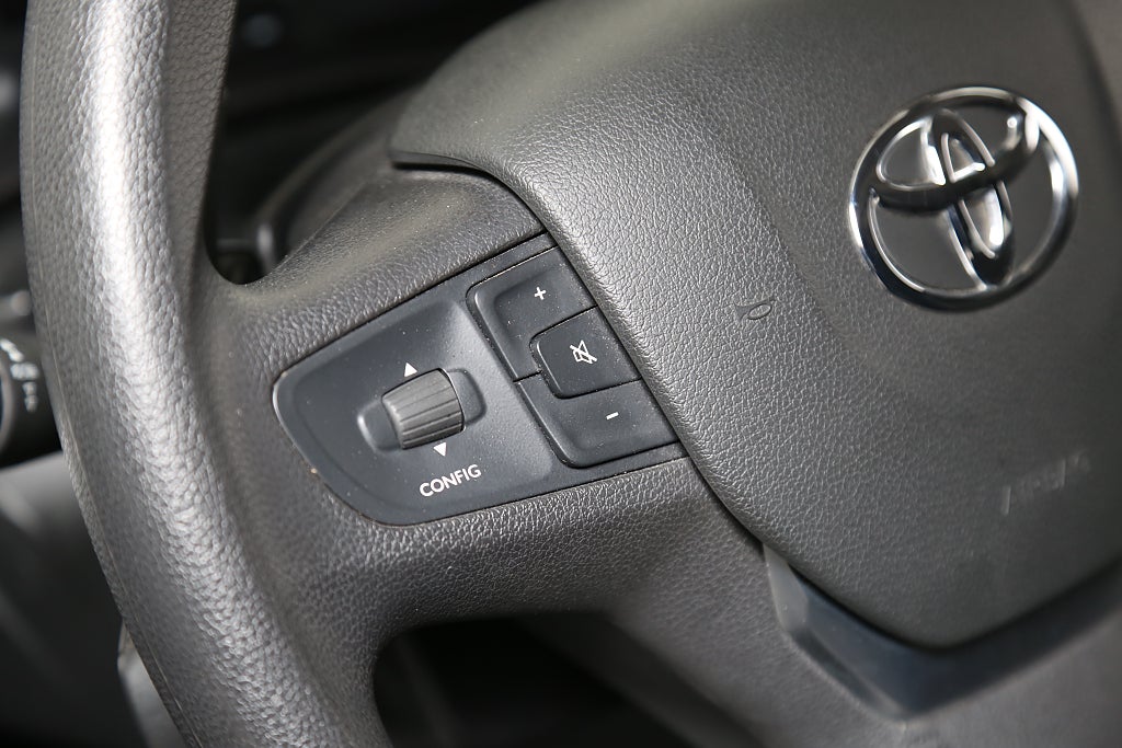 Toyota Proace Verso 2,0 D-4D 144hk Aut 9-sits Värmare Drag Leasbar