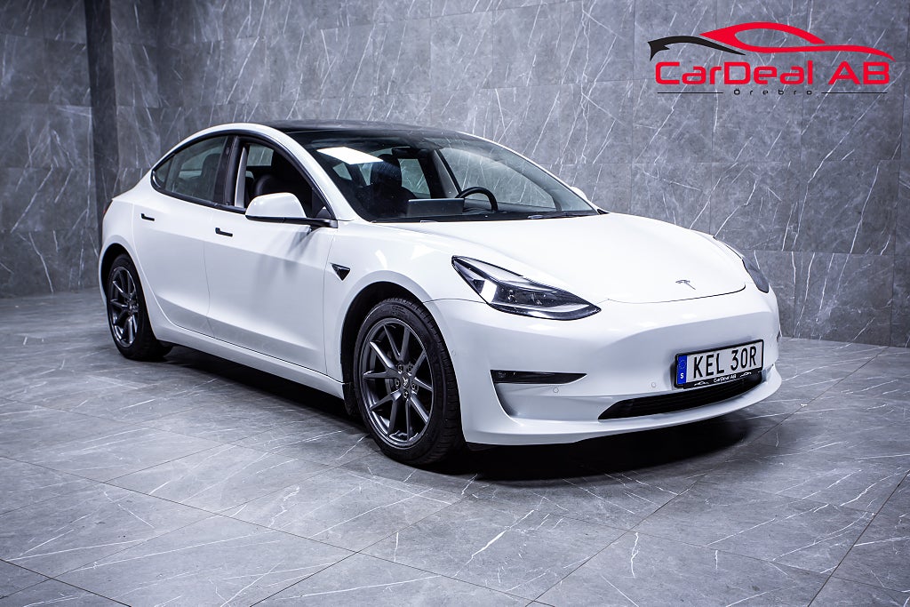 Tesla Model 3 Long Range AWD Avtagbar drag Värmepump MOMS