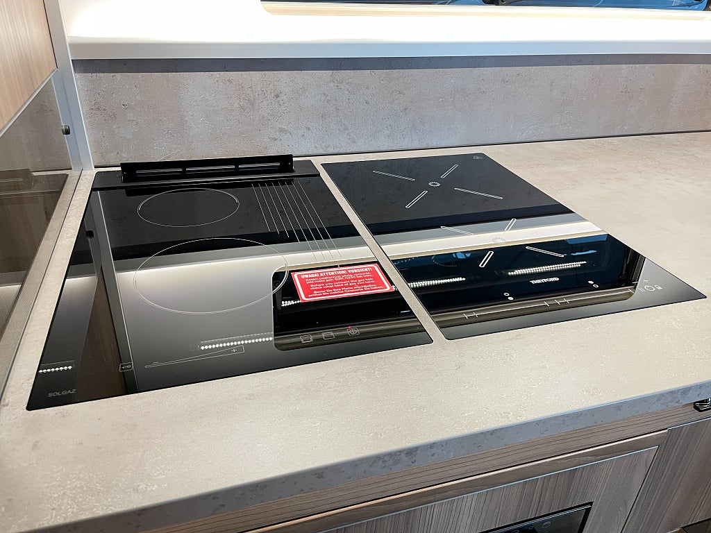 Kabe Imperial 740 CTDL KS / Cinderella / ALDE /  Läder / Lyxvagn / Al - Kabe