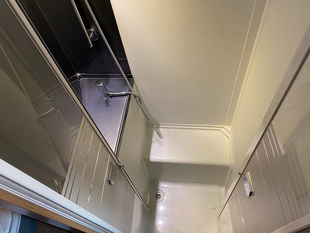 Adria Matrix 670 SC /B-körkort/Taksäng/5 bältad/Solcell - Adria
