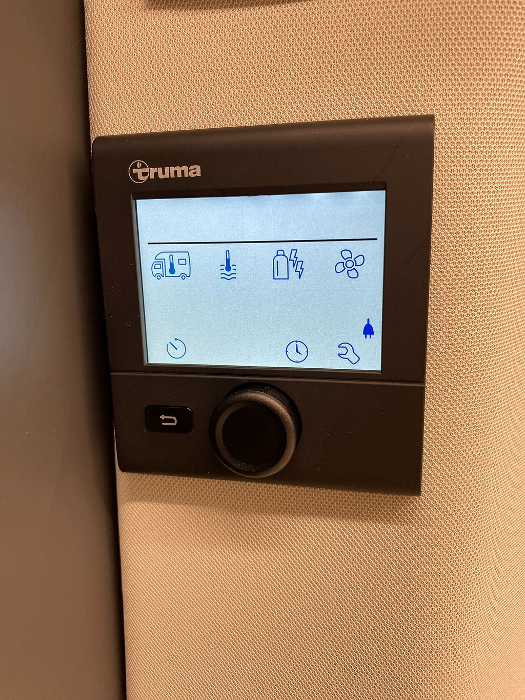 Adria Twin 640 SLB 60Y Ed. / Långbädd / B-körkort / Automat - Adria