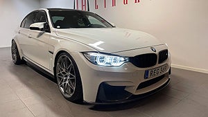 BMW har en rak sexa som optimerats till 530 hästkrafter. 