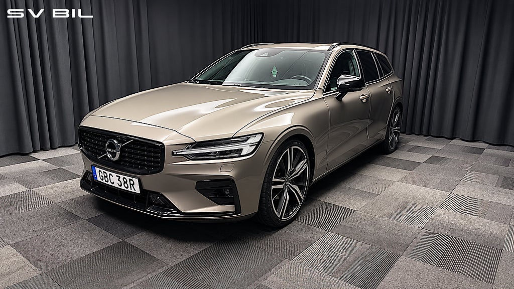 Volvo V60 B4 R-Design, Pano, Bowers & Wilkins, Polestar, HUD, 360