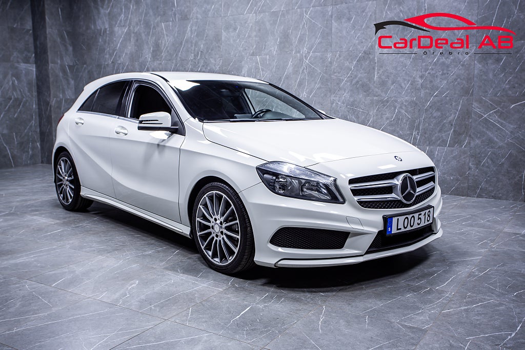 Mercedes-Benz A 180 AMG Line Motorvärmare Halvläder