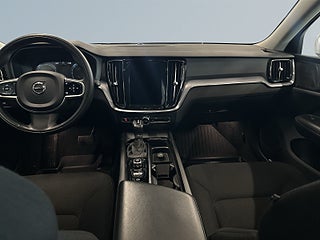 Volvo V60 Cross Country D4 AWD Advanced SE II S&V-hjul/Drag/H/K/Kamera/Dvärm – bild 8