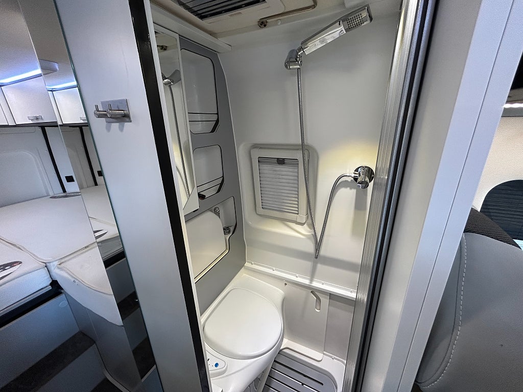 Pilote V630J / Keyless / MaxxFan / Utedusch / Automat  - Pilote