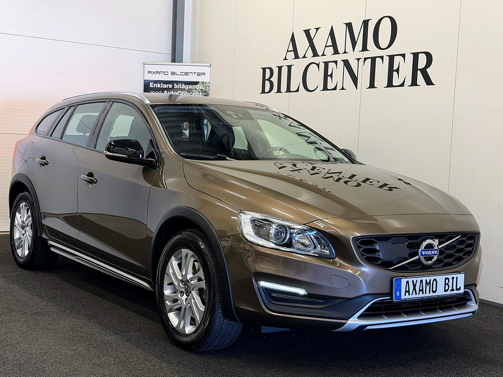 Volvo V60 Cross Country D4 AWD Geartronic Summum Business*2-Brukare*Kamrem bytt