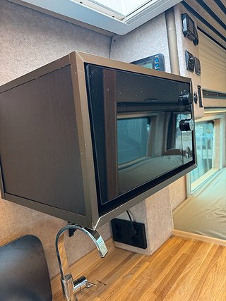 Husbil-halvintegrerad Volkswagen Crafter 163HK 7 av 17