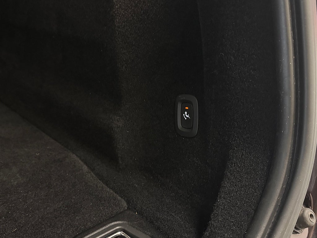 Volvo XC60 2021 - miniatyr 16