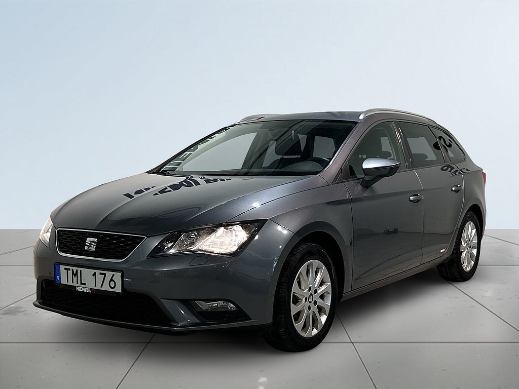 Seat Leon ST 1.2 Style Drag Mvärm Panorama Psens Bluetooth S/V-hjul