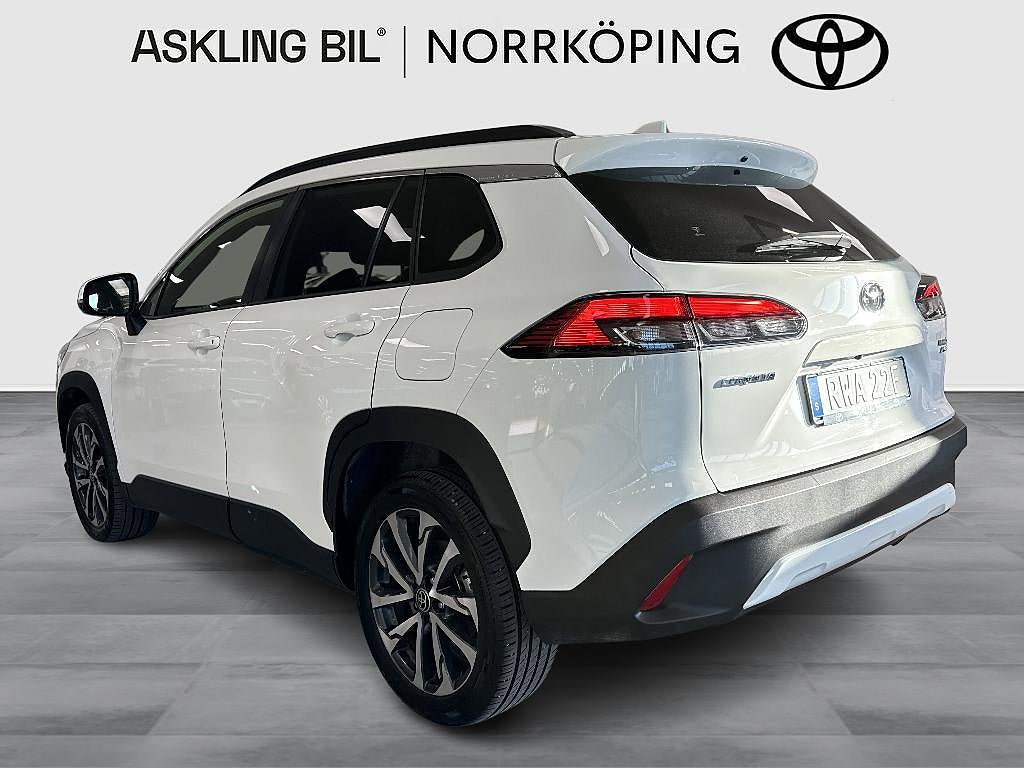 Toyota Corolla Cross 2023 - miniatyr 3