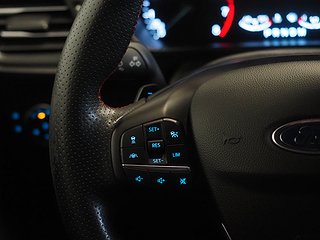 Halvkombi Ford Focus 17 av 25