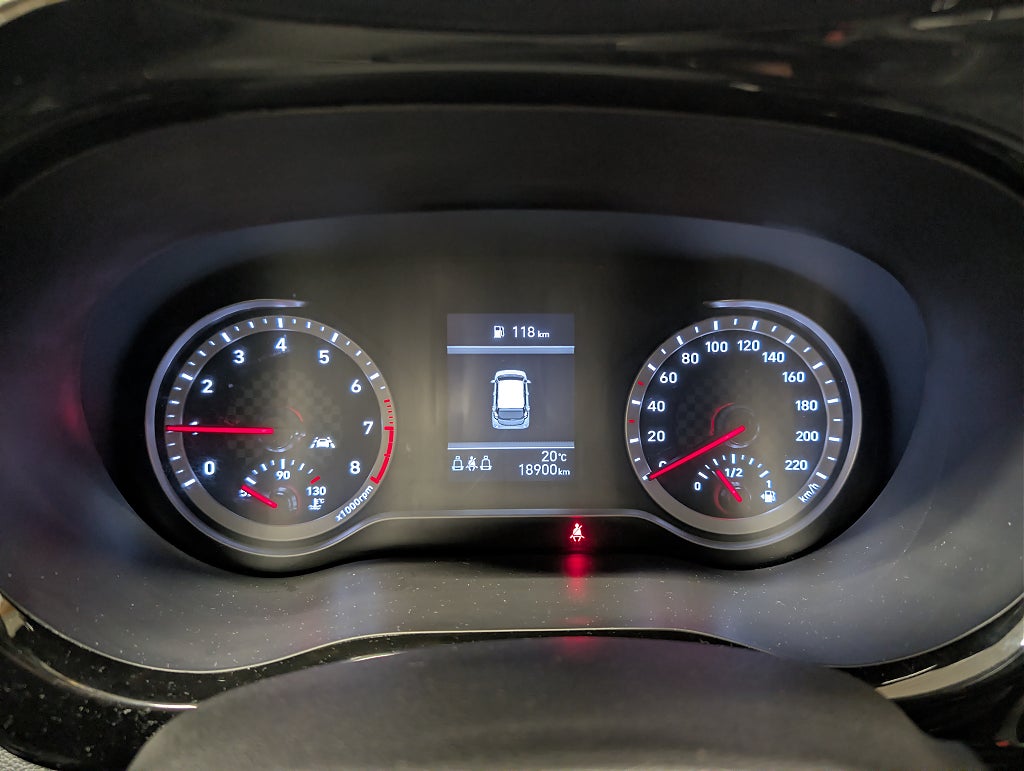 Hyundai i10 1.0 Essential Carplay/15" fälgar thumbnail