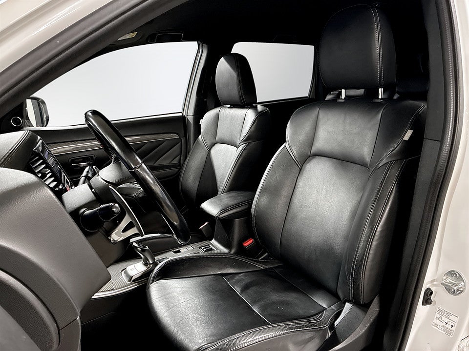 Bild på Mitsubishi Outlander Business PHEV 224hk Aut B-KAMERA DRAG