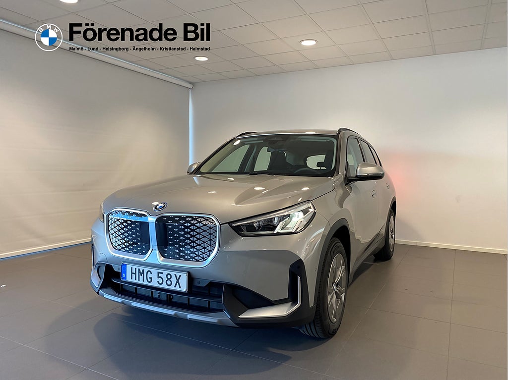 BMW iX1 eDrive20 4,95% ränta Drag Rattvärme 