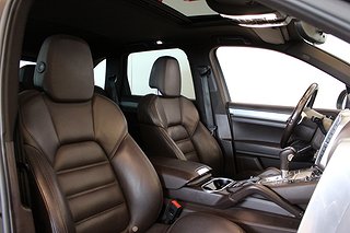 SUV Porsche Cayenne 9 av 25
