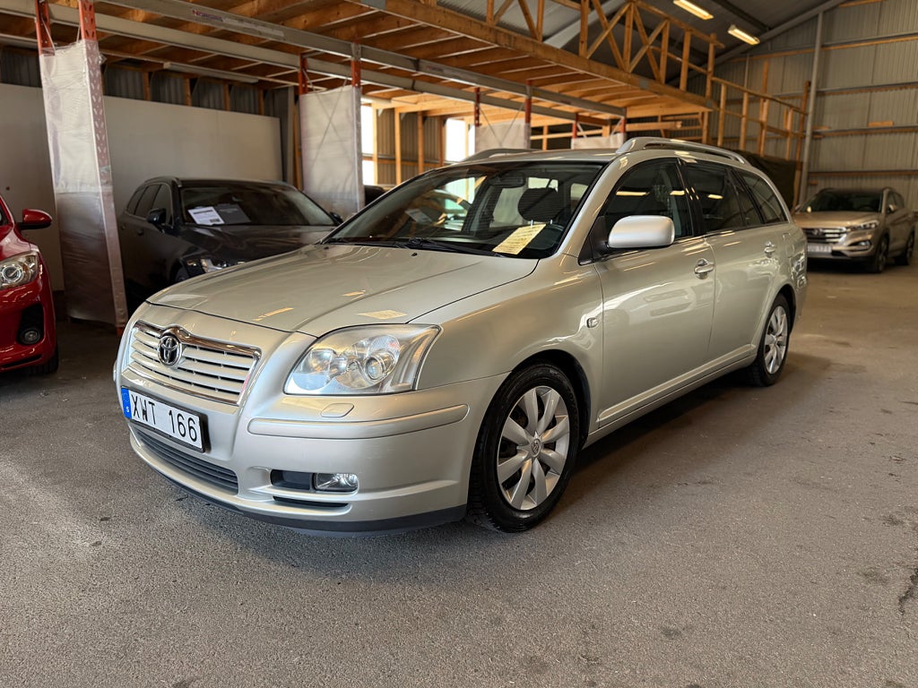 Toyota Avensis Kombi 2.0 D-4 VVT-i BESIKTIGAD