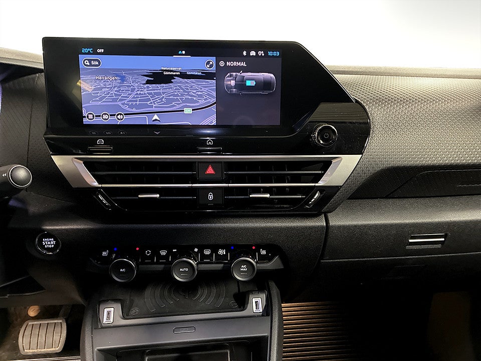 Bild på Citroën e-C4 X Shine Exclusive 50kWh 136hk Aut B-KAMERA PANO
