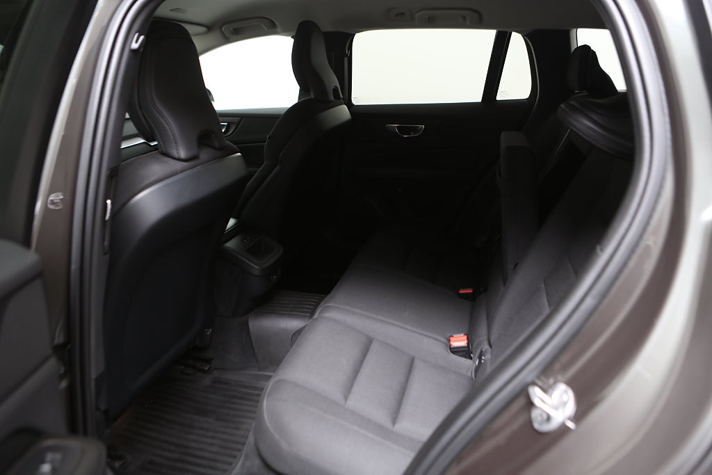 Volvo V60 B4 Diesel 197hk Momentum Adv Aut VOC Leasbar 2022