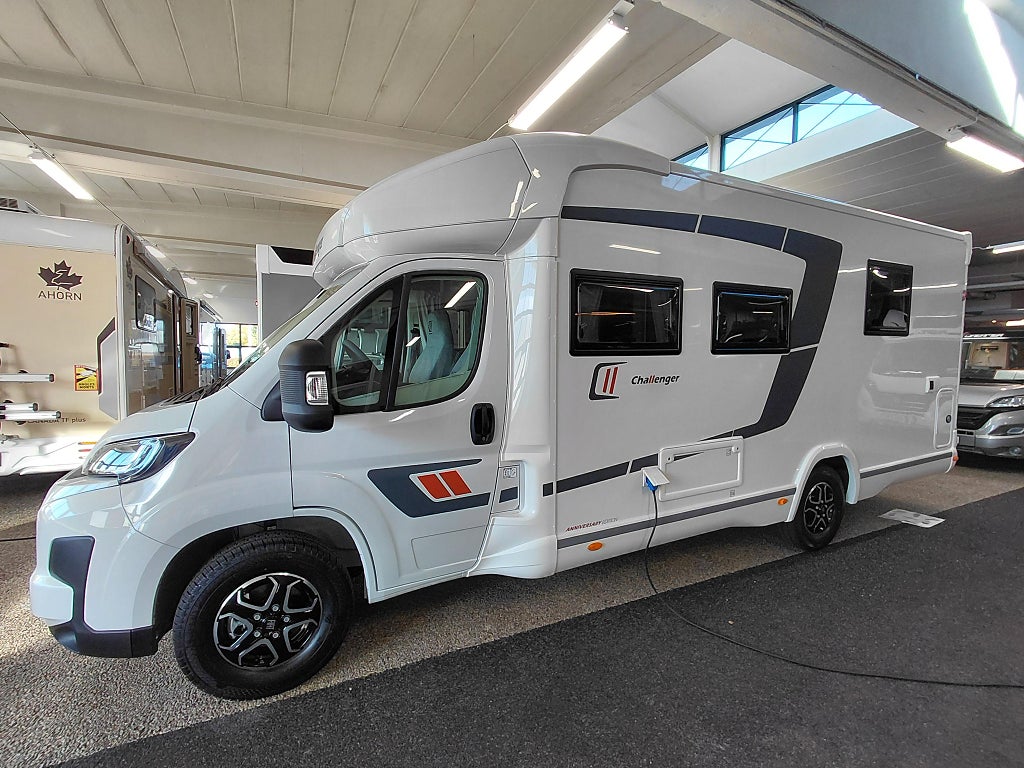 CHALLENGER 318 Edtion Queen, taksäng, Face to face 140 aut.