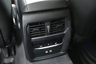 Kombi BMW 330e 23 av 26