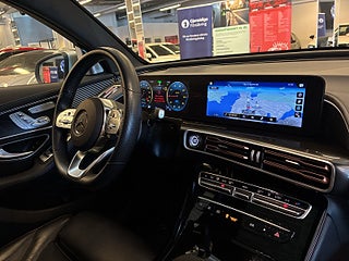 Mercedes-Benz EQC 400 4MATIC AMG Line Burmester/360/Head-Up/Drag/SoV-däck – bild 18