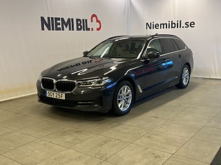 BMW 520 d xDrive Touring Drag/Kamera/Sov-däck/MoK-värm/Navi