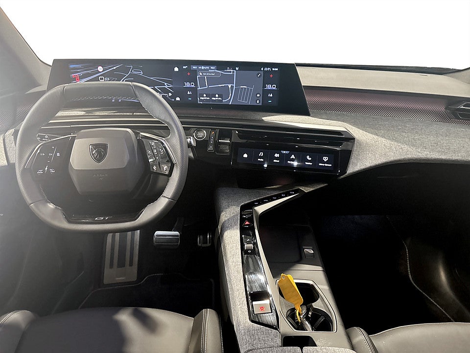 Bild på Peugeot 5008 GT Hybrid 145hk Aut KAMPANJ BRÄNSLE INGÅR