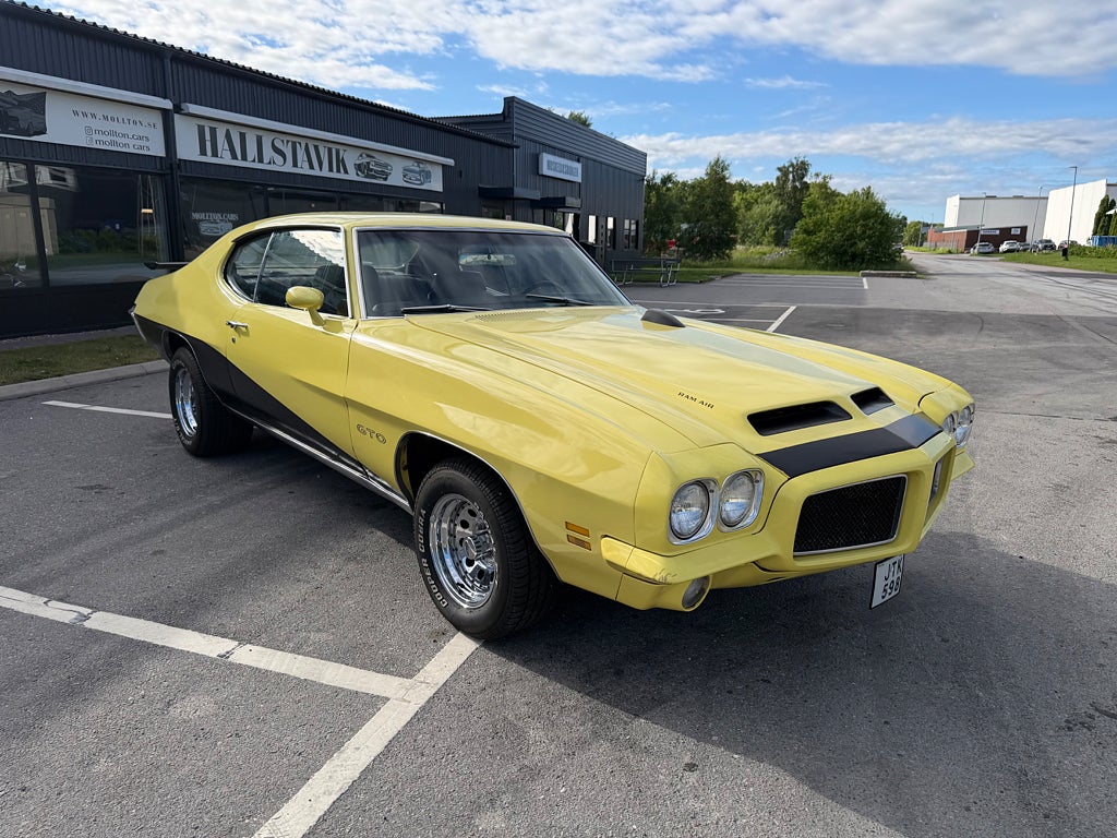 Pontiac GTO Hardtop 6.6 V8 Hydra-Matic