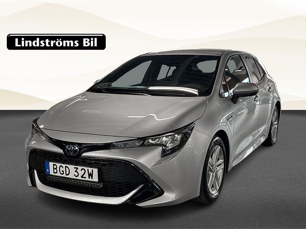 Toyota Corolla 1.8 5D Active Kupéfläkt LED Sommar/Vinterhjul