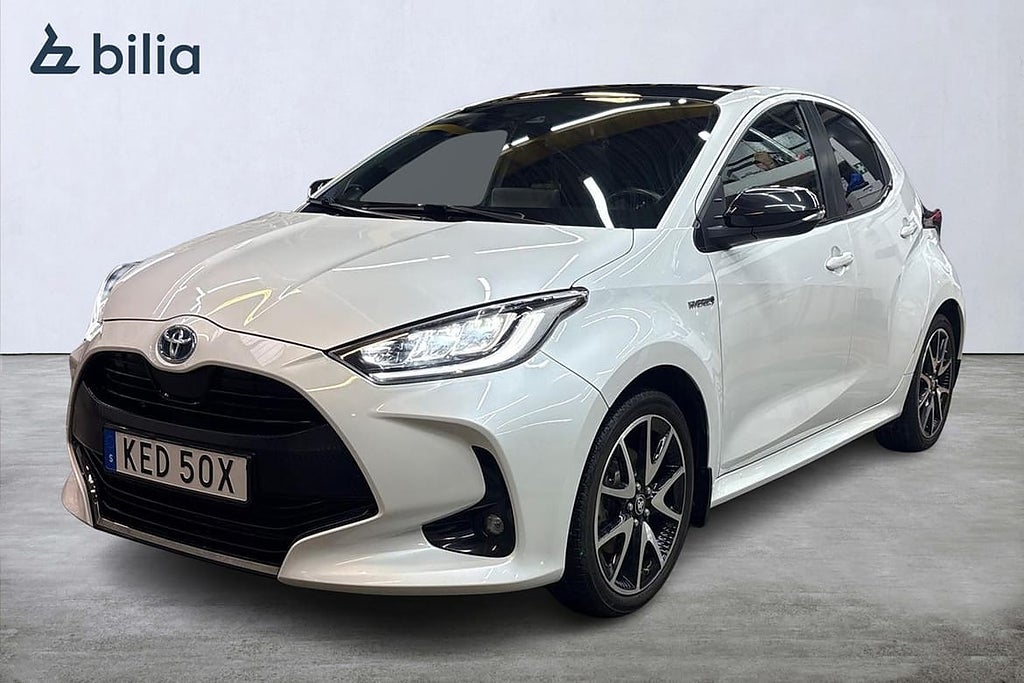 Toyota Yaris Hybrid 1,5 5D STYLE Panorama Rattvärme