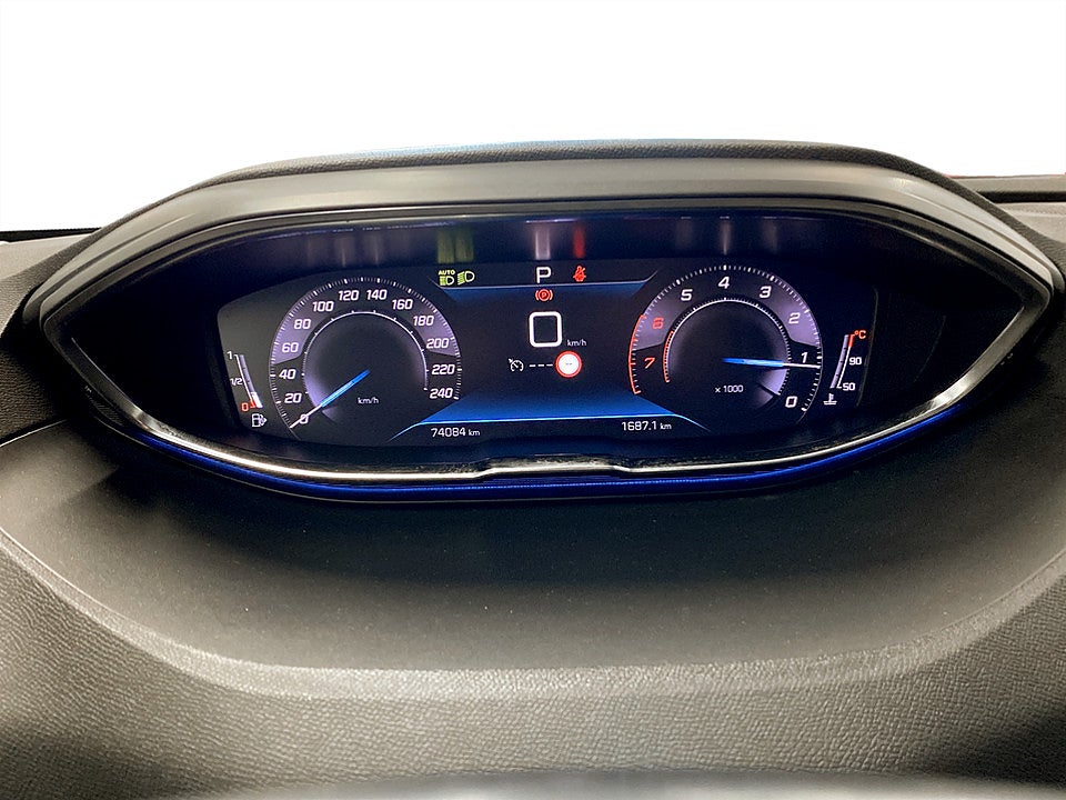 Bild på Peugeot 3008 Allure Pack 1.2 PT 130hk Aut DRAG B-KAMERA CARPLAY