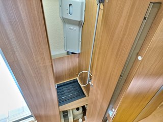 Husbil-integrerad Kabe TMI 810 LB 22 av 28
