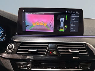 BMW 530e xDrive Touring M Sport Drag Skinn Pvärm H/K Kamera SoV – bild 11