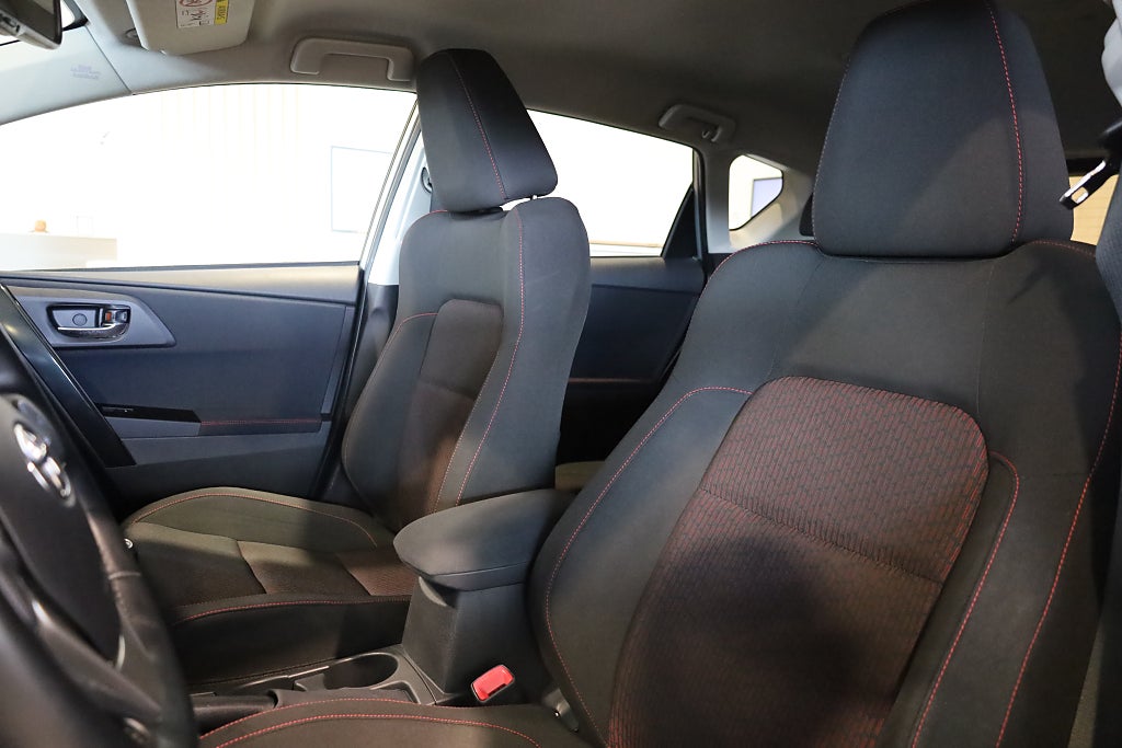 Toyota Auris 1.6 Valvematic Style Kamera Blåtand 2013
