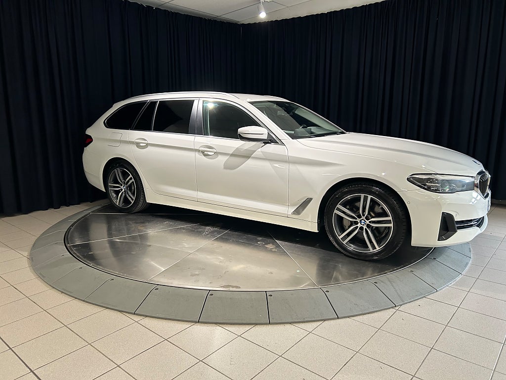 BMW 530e 2021 - miniatyr 11