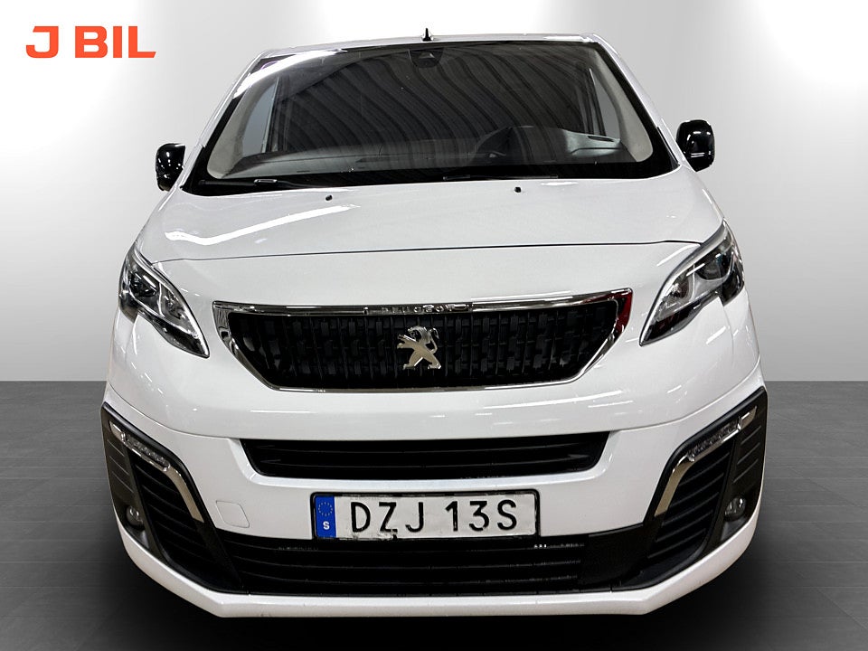 Bild på Peugeot Expert PRO+ 2.0 BlueHDi 145hk Aut L3 B-KAMERA CARPLAY