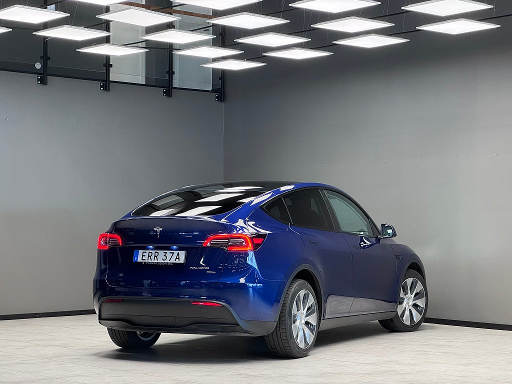 Tesla Model Y 2022 - miniatyr 2