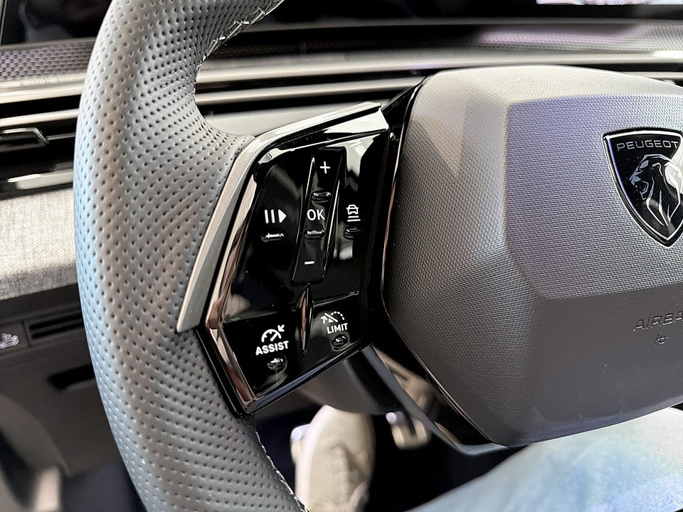 Bild på Peugeot 5008 GT Hybrid 145hk Aut 7-SITS - DEMO